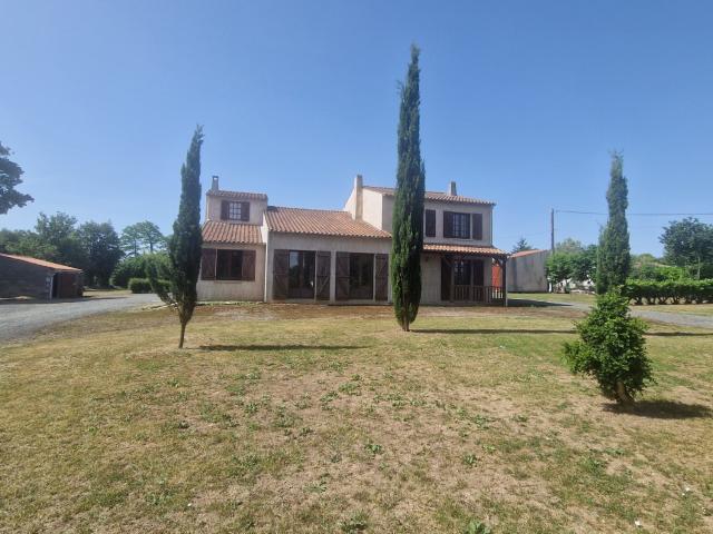 Maison 7 pièces 210 m²