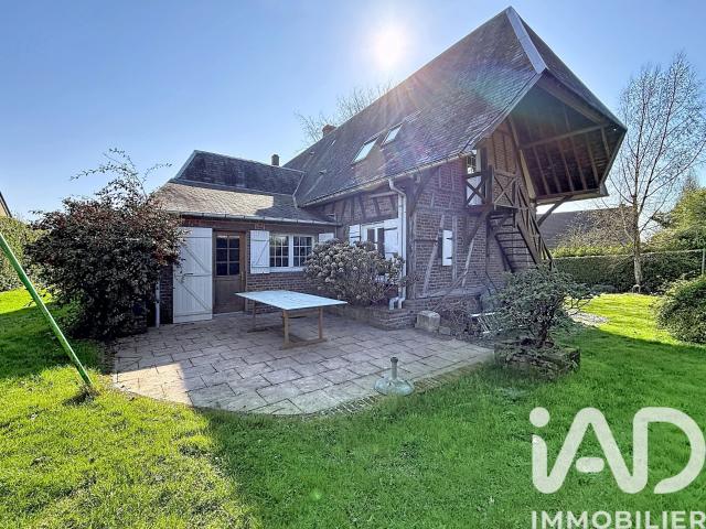 Maison 7 pièces 215 m²
