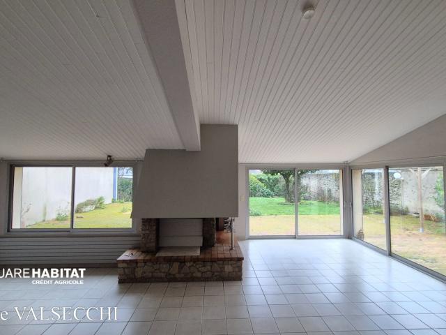 Maison 7 pièces 215 m²