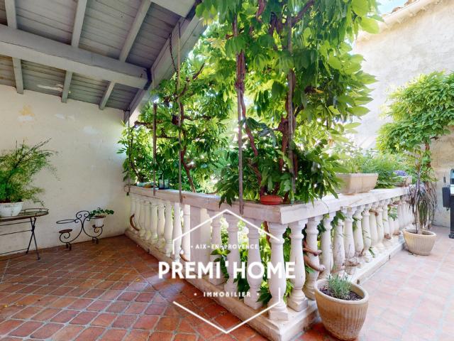 Maison 7 pièces 215 m²