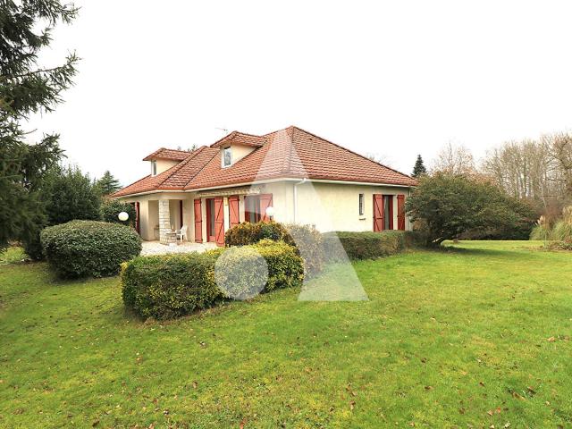 Maison 7 pièces 215 m²