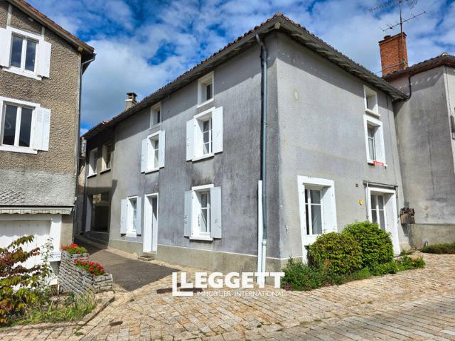 Maison 7 pièces 215 m²
