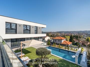 Maison 7 pièces 215 m²