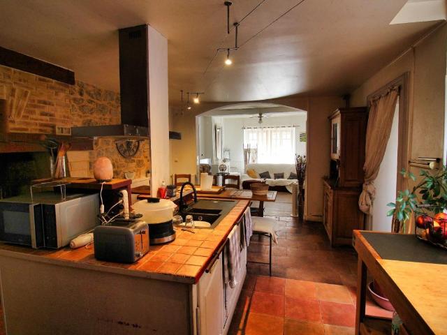 Maison 7 pièces 215 m²