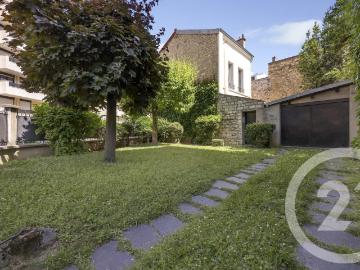 Maison 7 pièces 215 m²