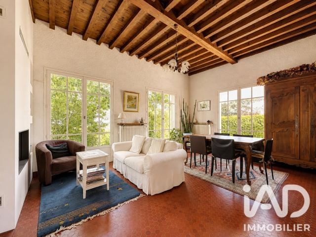 Maison 7 pièces 215 m²