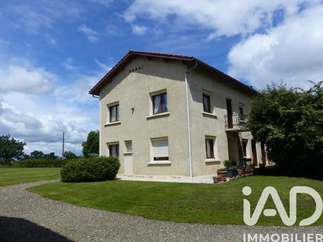Maison 7 pièces 215 m²