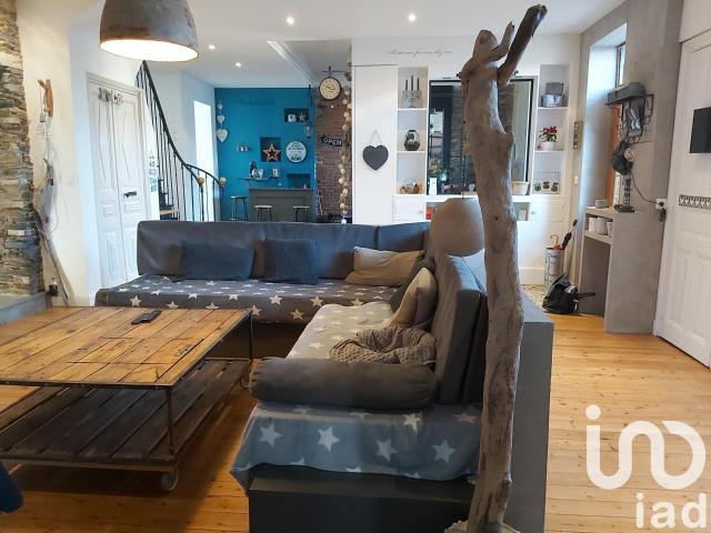 Maison 7 pièces 215 m²