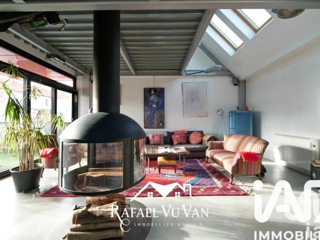 Maison 7 pièces 215 m²