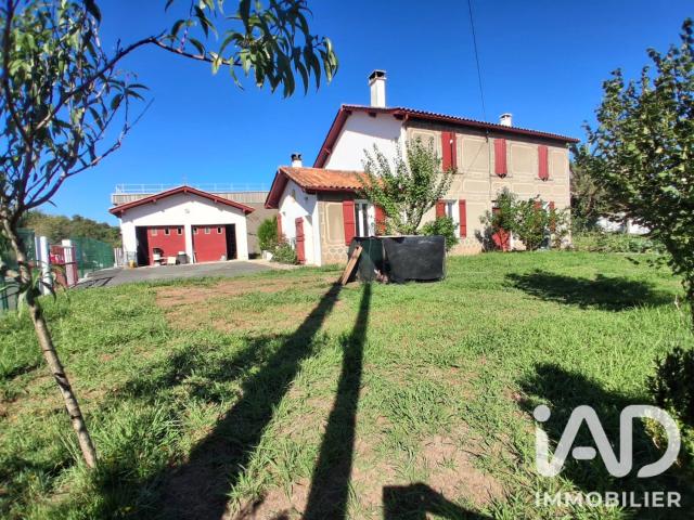 Maison 7 pièces 215 m²