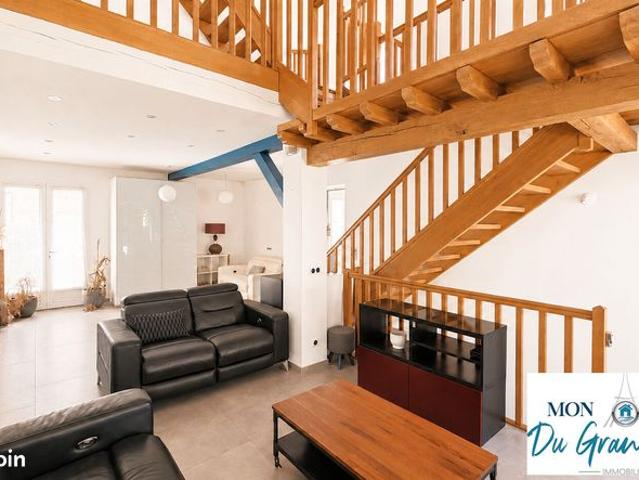 Maison 7 pièces 215 m²