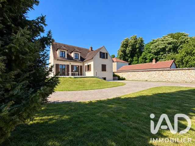 Maison 7 pièces 216 m²