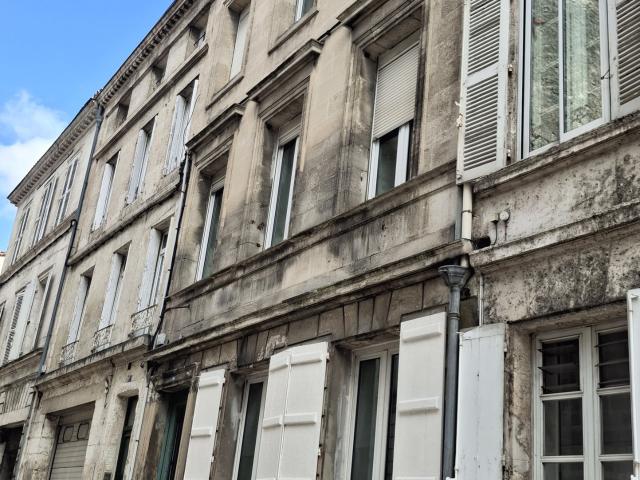 Maison 7 pièces 216 m²