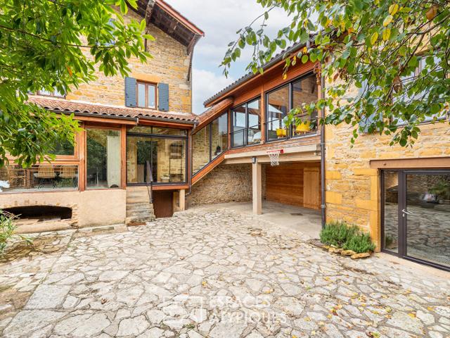 Maison 7 pièces 216 m²