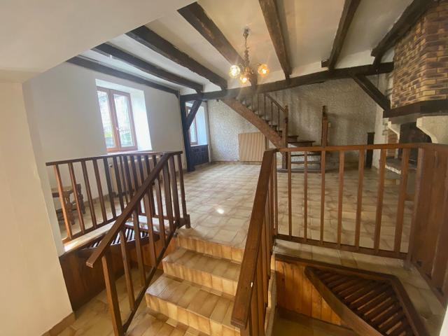 Maison 7 pièces 216 m²