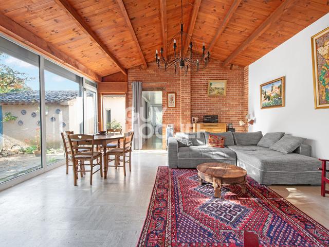 Maison 7 pièces 216 m²