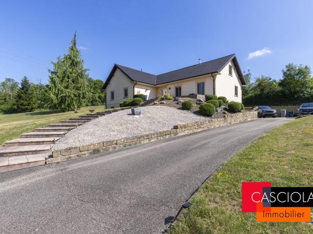 Maison 7 pièces 216 m²