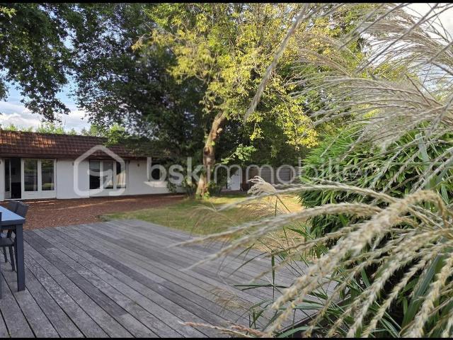 Maison 7 pièces 216 m²