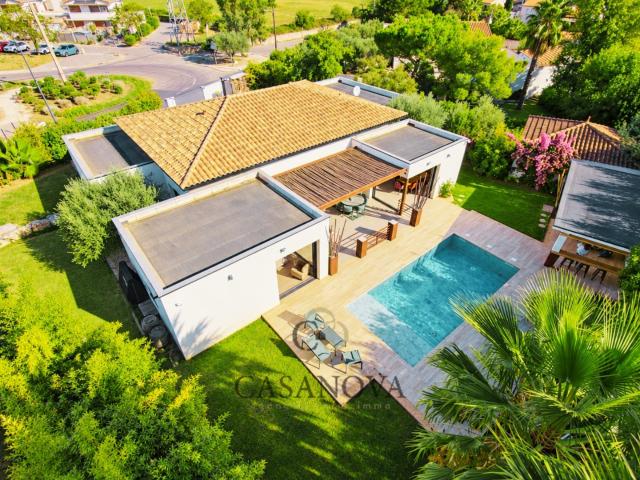 Maison 7 pièces 216 m²