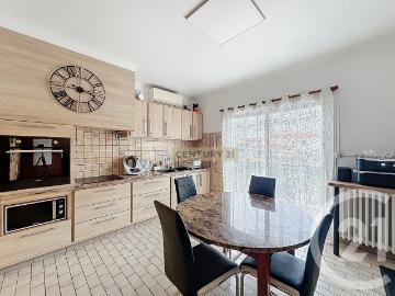 Maison 8 pièces 216 m²