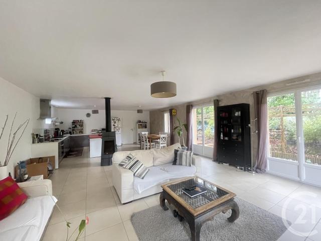 Maison 7 pièces 217 m²