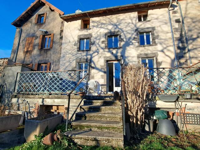Maison 7 pièces 217 m²