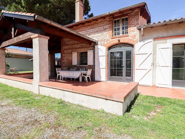Maison 7 pièces 218 m²