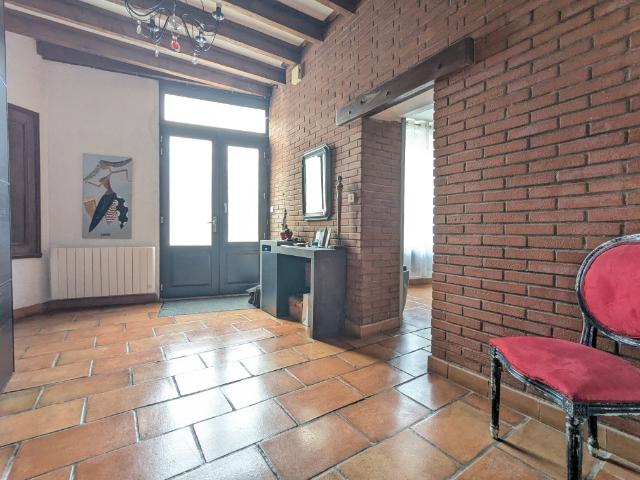 Maison 7 pièces 218 m²