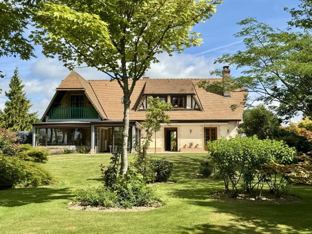 Maison 7 pièces 218 m²