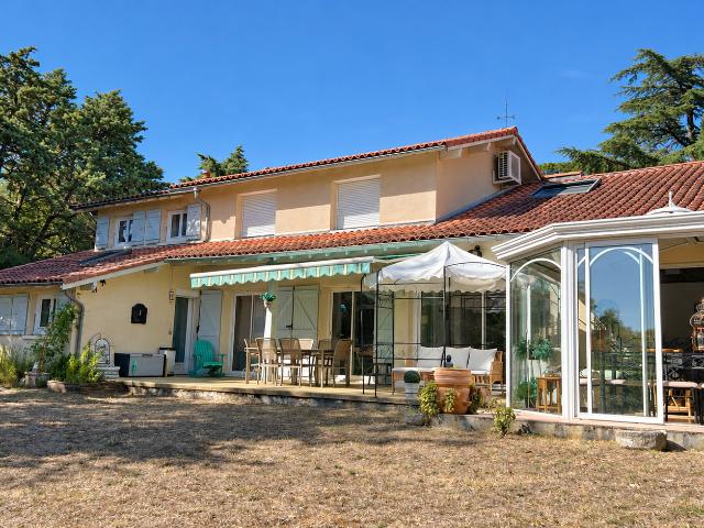 Maison 7 pièces 218 m²