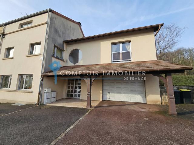 Maison 7 pièces 218 m²