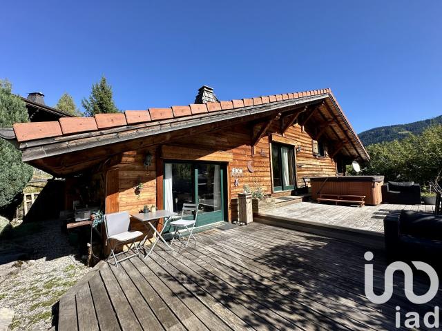 Maison 7 pièces 218 m²
