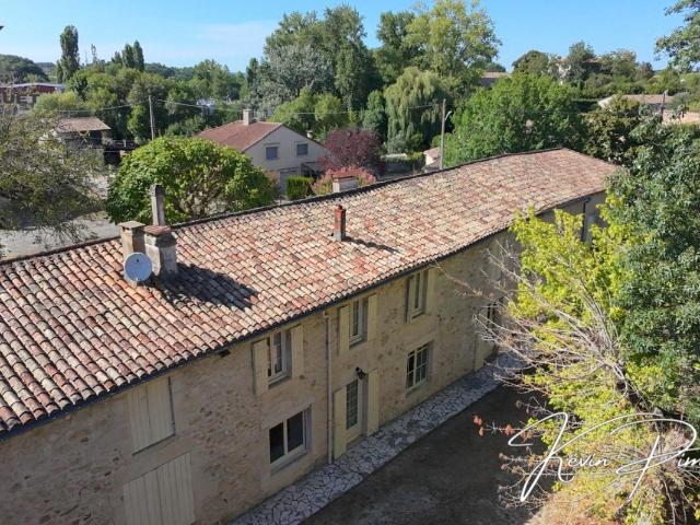 Maison 7 pièces 219 m²