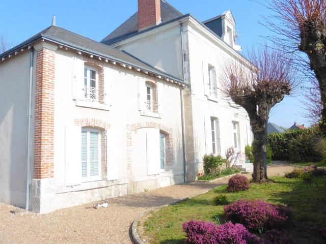 Maison 7 pièces, 219 m² à louer à La Chaussée Saint Victor 41260