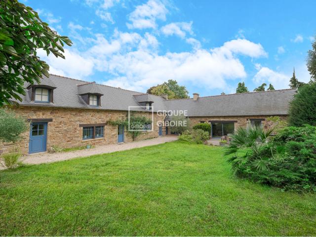 Maison 7 pièces 210 m²