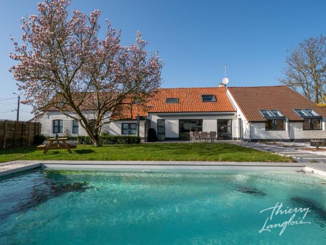 Maison 7 pièces 210 m²