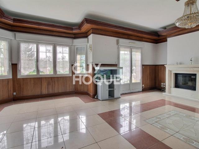 Maison 7 pièces 210 m²