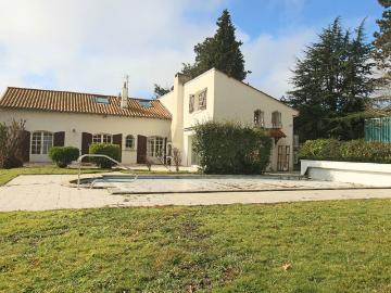 Maison 7 pièces 210 m²