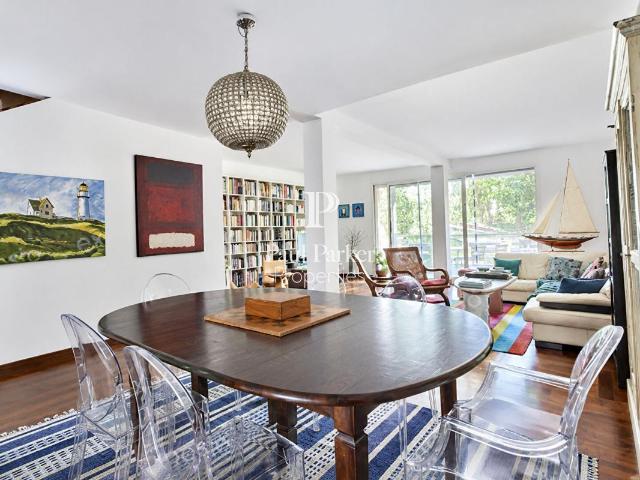 Maison 7 pièces 210 m²