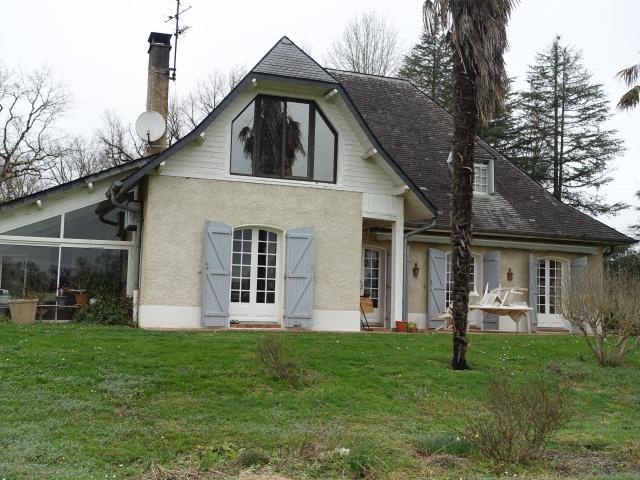 Maison 7 pièces 210 m²