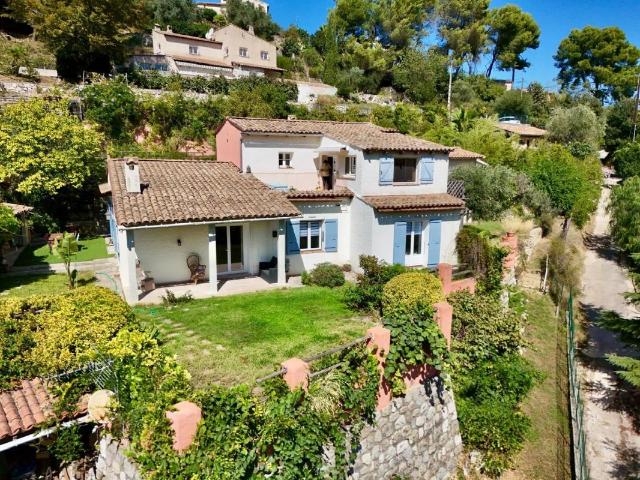 Maison 7 pièces 210 m²