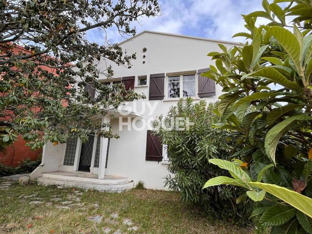 Maison 7 pièces 210 m²