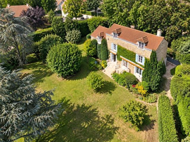 Maison 7 pièces 210 m²