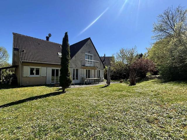 Maison 7 pièces 210 m²