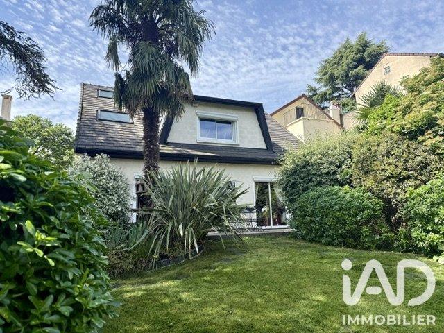 Maison 7 pièces 210 m²