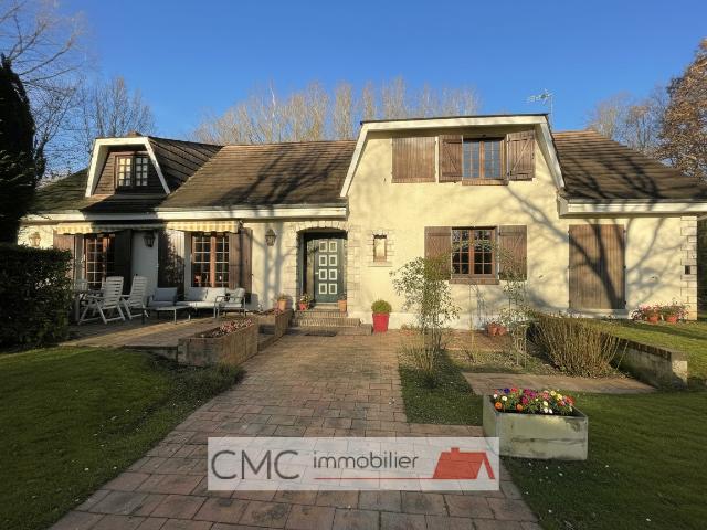 Maison 7 pièces 210 m²