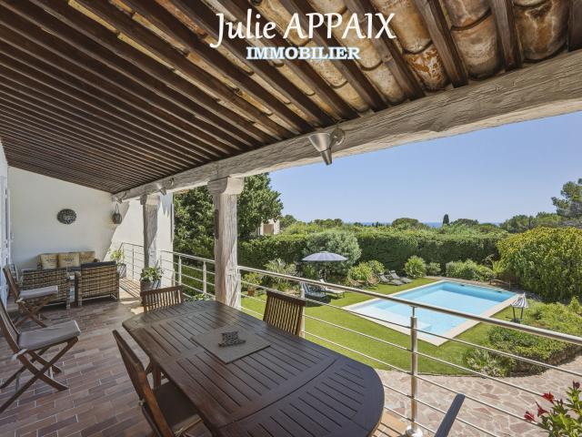 Maison 7 pièces 210 m²