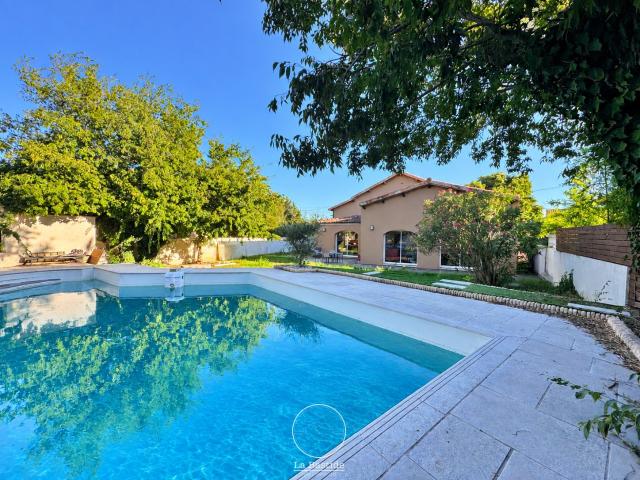Maison 7 pièces 210 m²