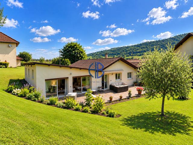 Maison 7 pièces 210 m²