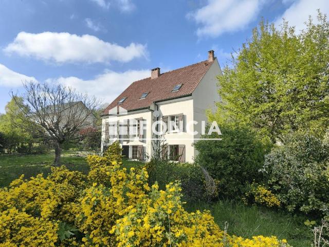 Maison 7 pièces 210 m²